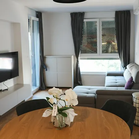 Apartmán Modern Escape With Garage